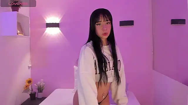 hanniiee_ Live XXX-chat