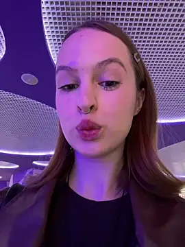 Онлайн чат XXX hani_obsessed