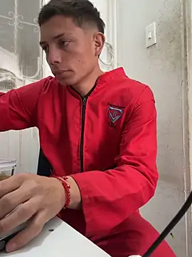 santiObrero Adlı Modelin Canlı XXX Sohbeti