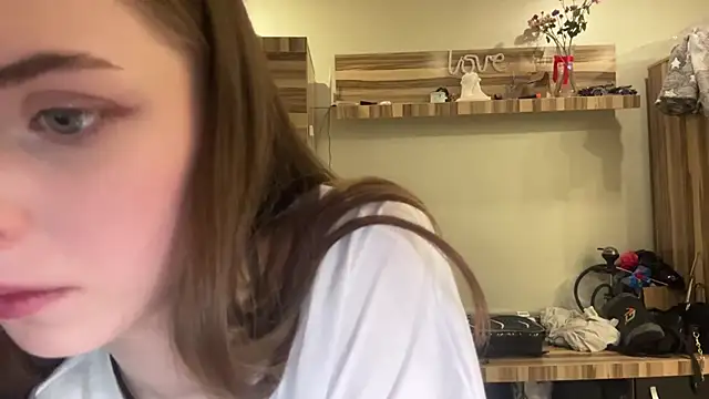 دردشة PollyDream الجنسية المباشرة