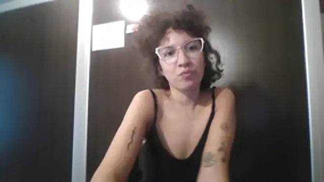 Pokazy przed kamerką – loliporomero