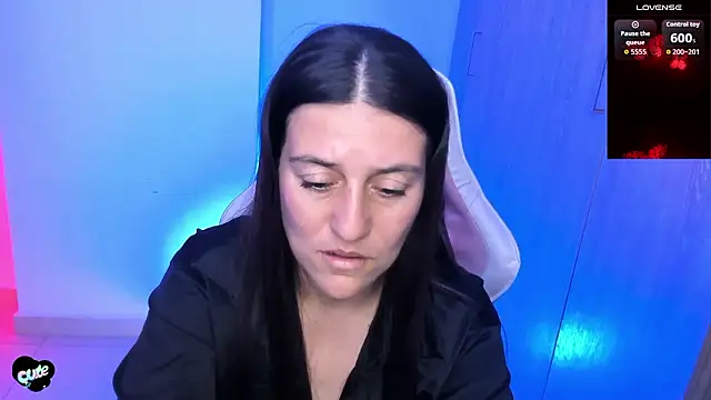 Chatroom XXX en direct de Saskyaa