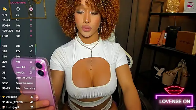 Webkamerová show KrazzyElliot