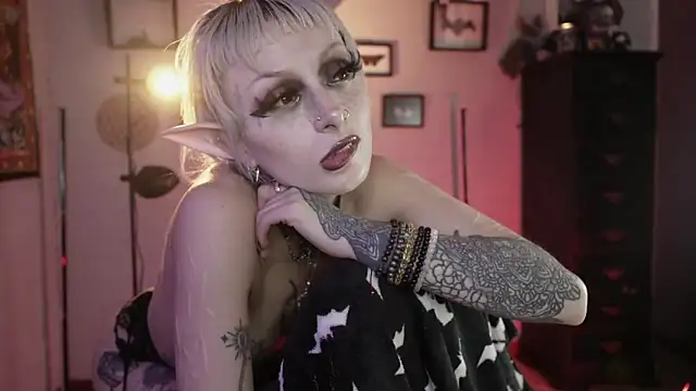 Chat +18 de insania_9999_ ao vivo