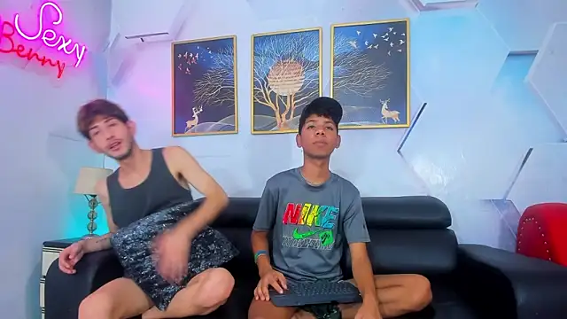 Spicy_guys' Live XXX Chat