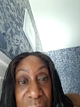 Ebony-SultryX Adlı Modelin Canlı XXX Sohbeti