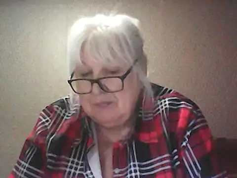 Alexia64231's Webcam Show