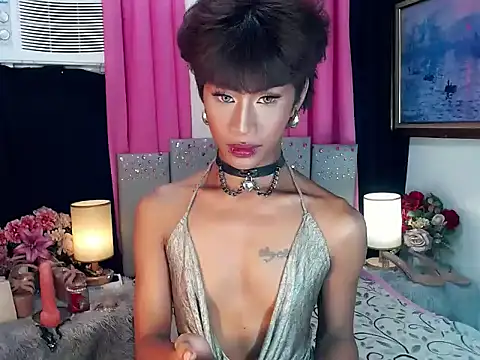 Show modela Tarah_MC_Actressex na web-kameri