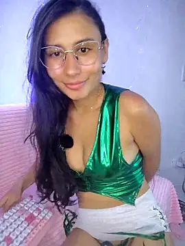 Chat +18 de NayeCloud ao vivo