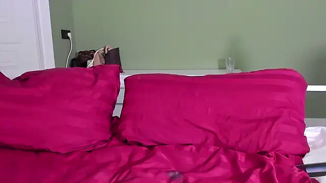 SweetCheeksy Adlı Modelin Canlı XXX Sohbeti