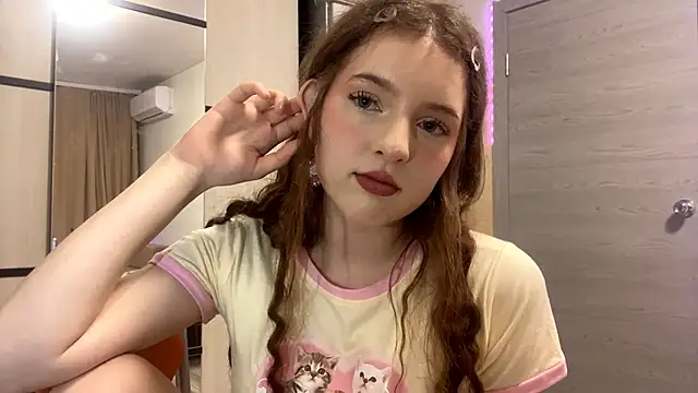 MillyHowden Chat XXX in diretta