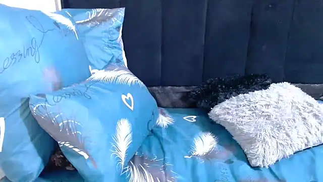 CyanBitch's Webcam Show