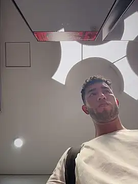 liam_bronw's Live XXX Chat