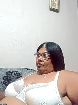 mileesha 现场XXX聊天