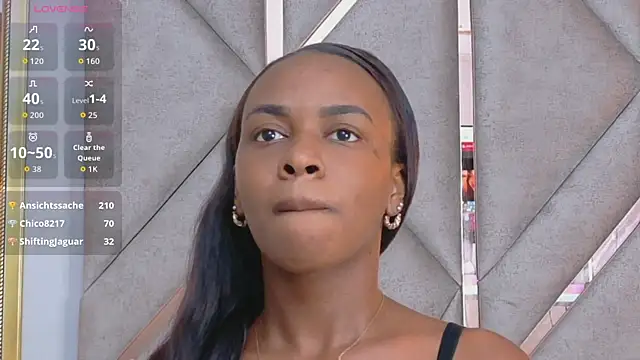 Sally-Noa 现场XXX聊天