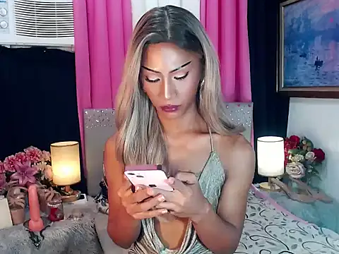 Tarah_MC_Actressex's Live XXX Chat