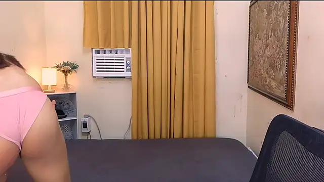 Chat +18 de sassymimi69 ao vivo