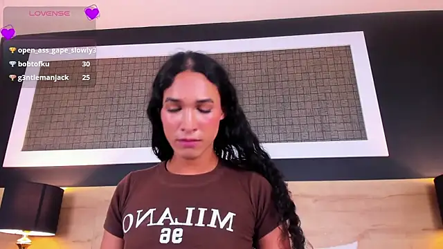 Chloee__Adamsのウェブカメラショー