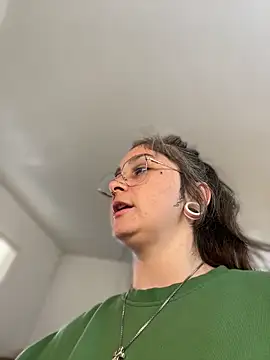 Alix_Valentine Show in webcam