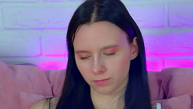 ArinaKubrick's Live XXX Chat