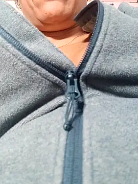 Molly_newman6のライブXXXチャット