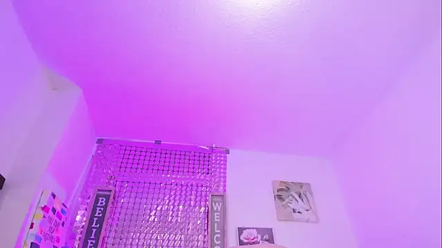 Chat +18 de AnaDalila_Latina ao vivo