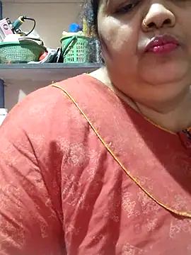 tamilthanushri Live XXX-chat