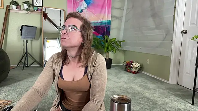 MirandaFlowers élő XXX-chatje