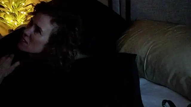 Chat +18 de ivynyxx ao vivo