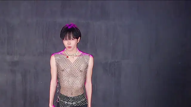 Queen-Vibe 网络视讯表演