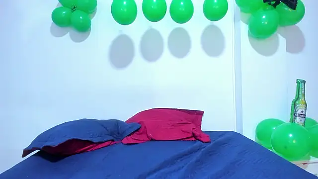 onixandghosty1 Adlı Modelin Canlı XXX Sohbeti