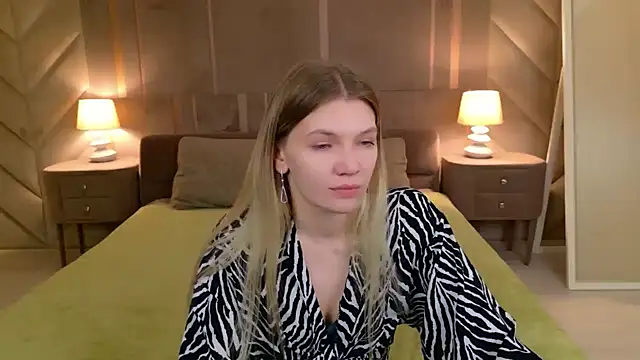 Vivien_Hans Chat XXX in diretta