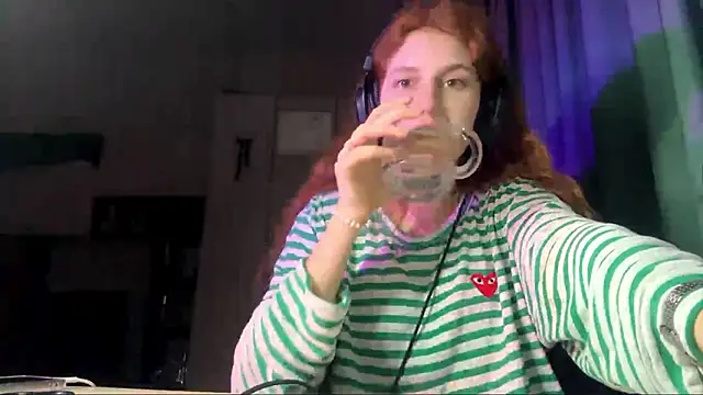 AliceCarrol Chat XXX in diretta