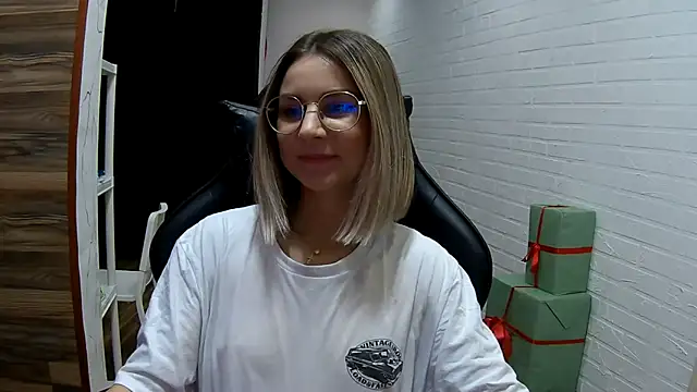 IceMayes Chat XXX live