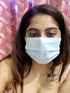 Chat +18 de ISHA-STRIP ao vivo