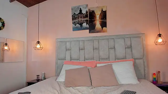 Stefhanyblow Chat XXX in diretta