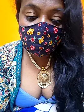 Chat XXX en directo de kanikasree