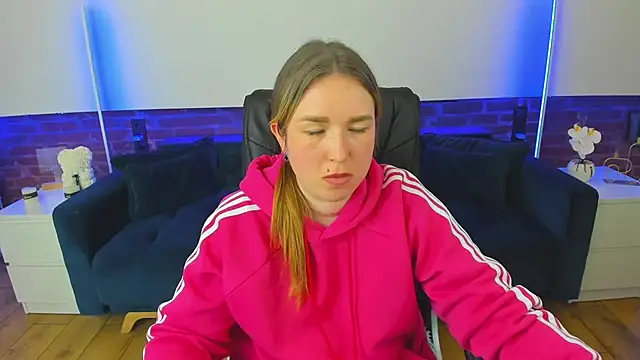 Sofii_darling's Webcam Show