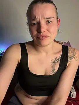 Chat +18 de YoungLoreena ao vivo