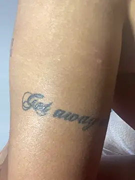 Marilyncruz__ – Live XXX-chat