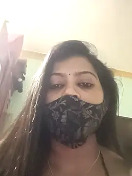 Chat +18 de SANAYA_ROY ao vivo