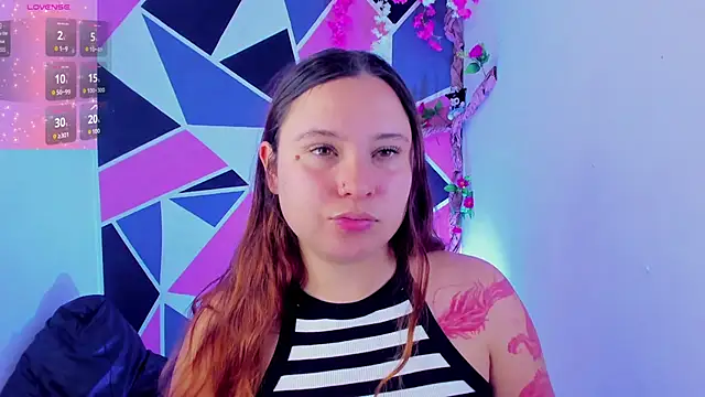 little_emma0's Live XXX Chat