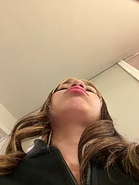 Chat +18 de Isabella18_pink ao vivo