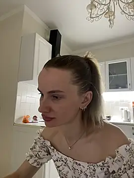 Chat +18 de AinyrVixxen ao vivo