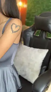 Chat +18 de ImValentinaHotXXX ao vivo