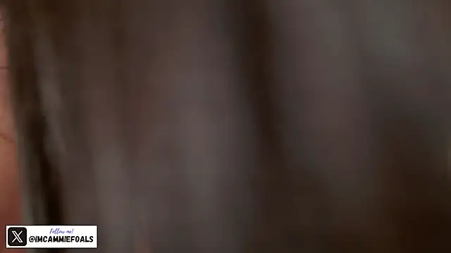 cammiefoalss' Live XXX Chat