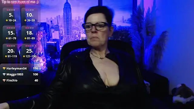 ninarandmann Adlı Modelin Canlı XXX Sohbeti