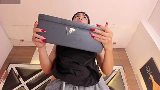 PamelaRed_ Chat XXX live