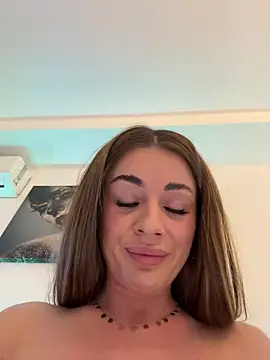 IsabellaEtthan 即時 XXX 聊天