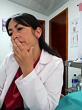 دردشة JustSamantha_ الجنسية المباشرة